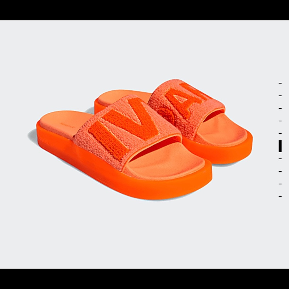 BNWT IVY PARK Screaming Orange Slides